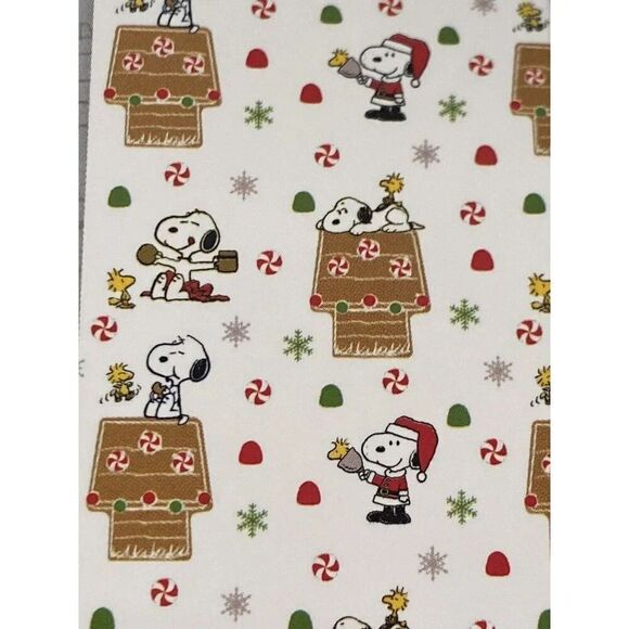 PEANUTS Snoopy Sherpa Backed Throw Blanket Gingerbread House Christmas 50X60” - Picture 5 of 15